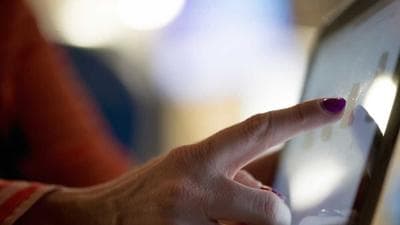 Xây dựng sức đề kháng số cho thế hệ trẻ Việt Nam - VnEconomy
