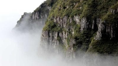 Chủ động phòng ngừa, bảo đảm an toàn giao thông trong mùa mưa - CÔNG AN THÀNH PHỐ CẦN THƠ